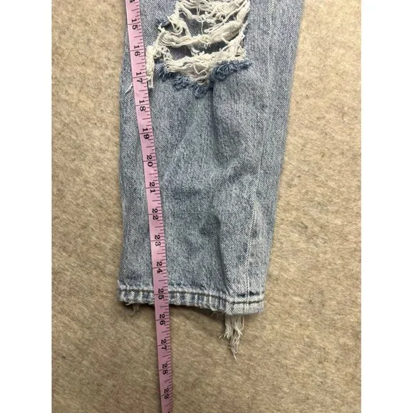 American Eagle Outfitters | Mom Jean | Destroyed Distressed | Size  8 - Picture 14 of 14